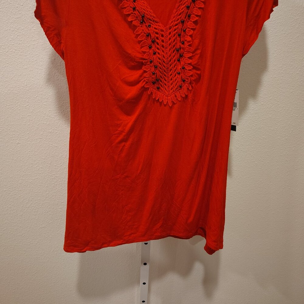 AB Studio Women's Red Top Size Large NWT Deep V-Neck Short Sleeve Beads - Picture 5 of 11